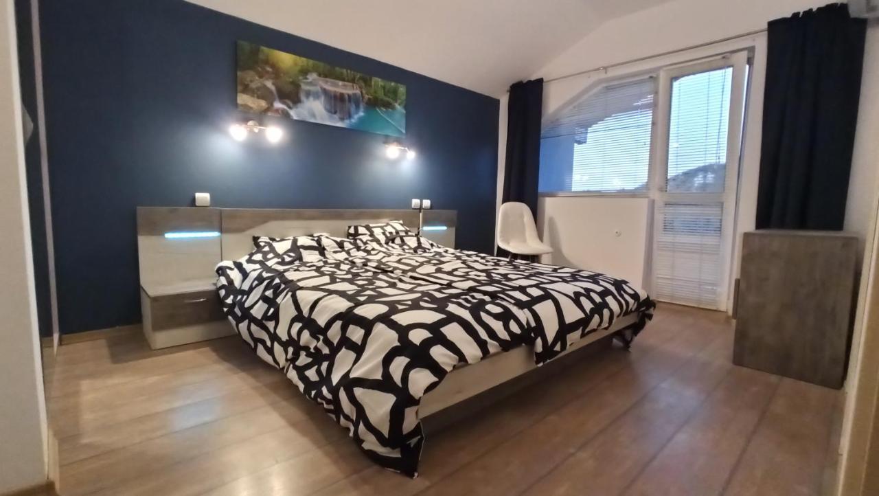 Arode Villa Ovidius Baltsjik Buitenkant foto