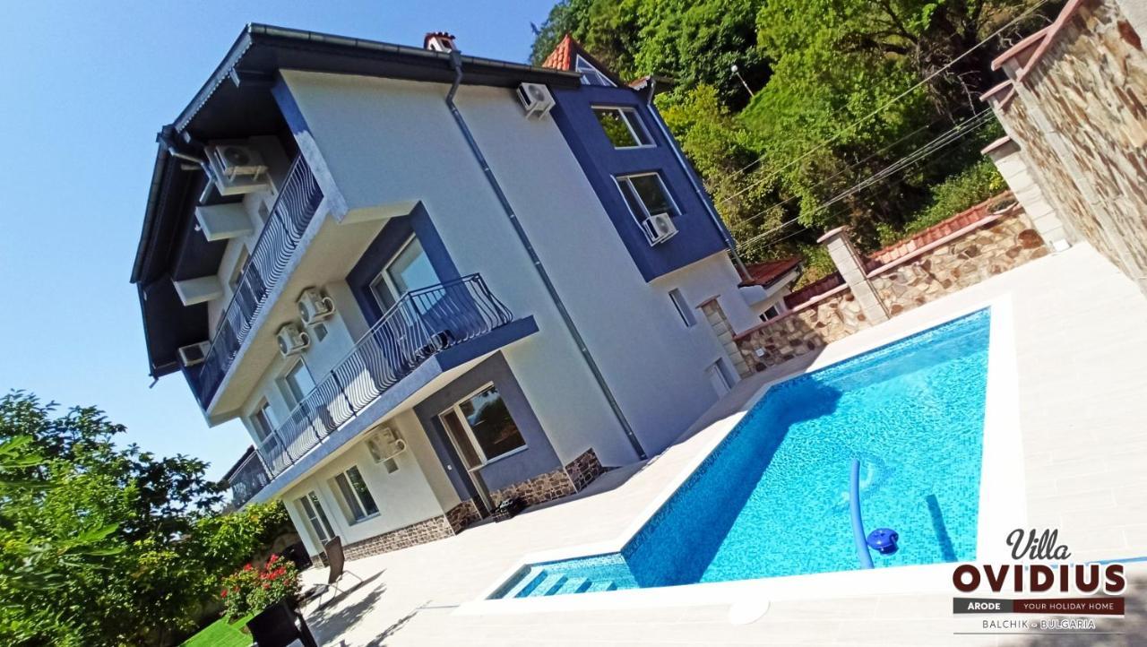Arode Villa Ovidius Baltsjik Buitenkant foto